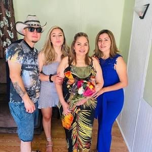 Meet your Posher, Ada